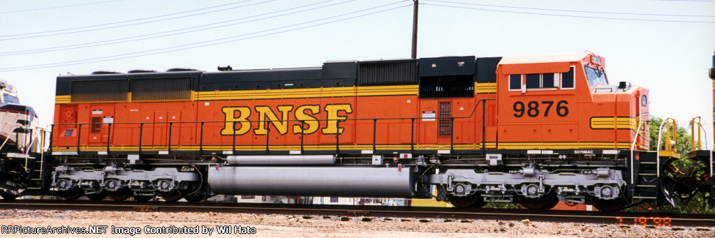 BNSF SD70MAC 9876